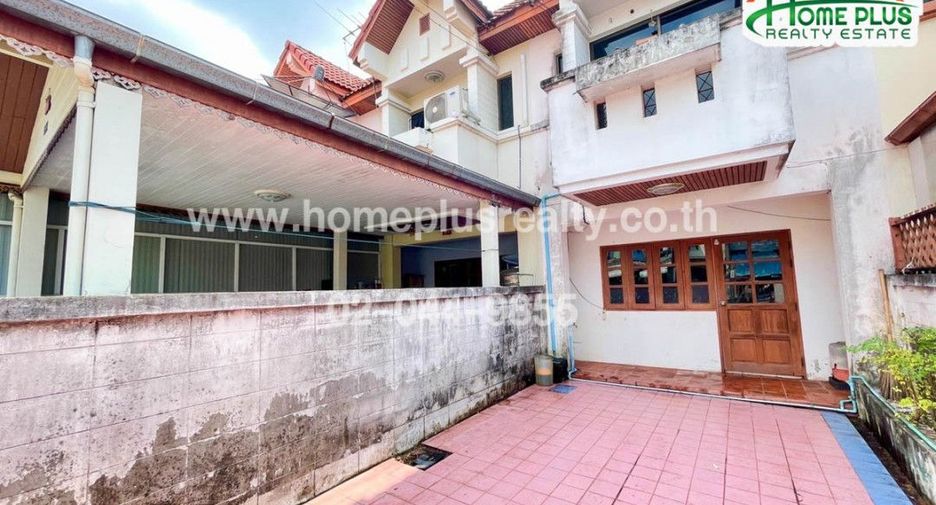 For sale 2 bedrooms townhouse in Min Buri, Bangkok