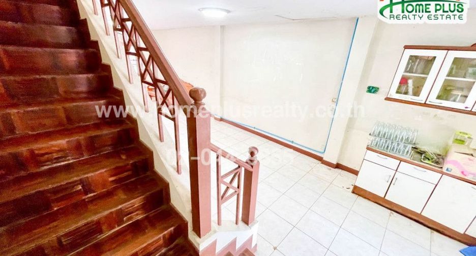For sale 2 bedrooms townhouse in Min Buri, Bangkok