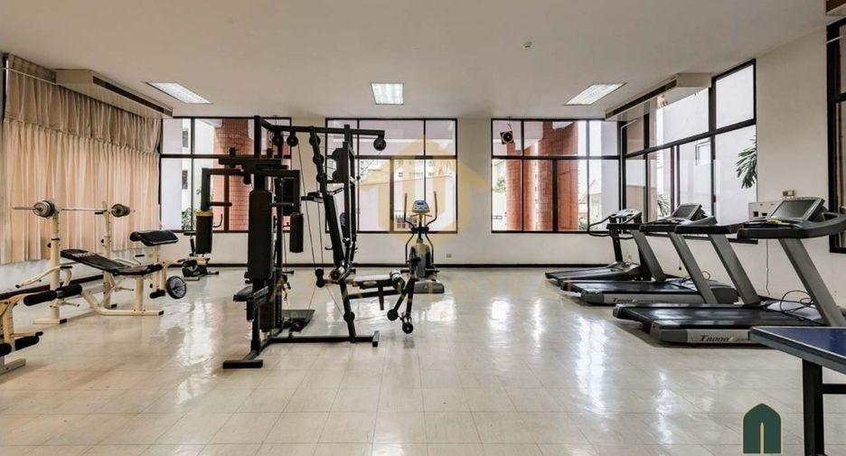 For sale 2 bedrooms condo in Khlong Toei, Bangkok
