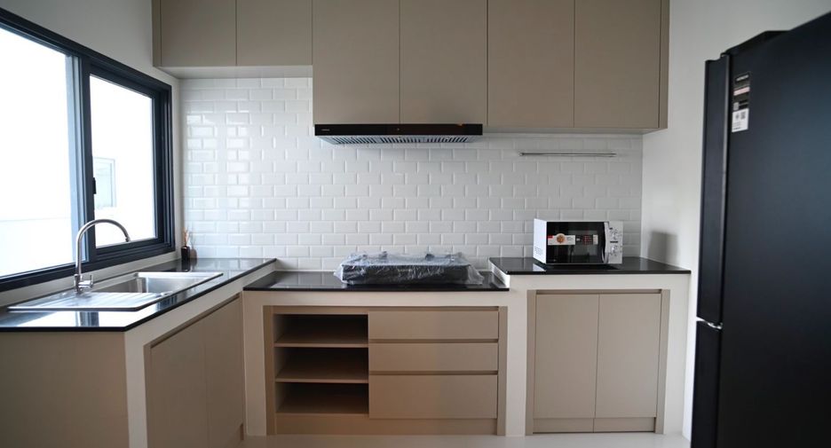 ให้เช่า และ ขาย 4 ห้องนอน บ้านเดี่ยว ใน บางพลี, สมุทรปราการ