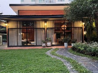 For rent 3 ベッドルーム house in Yan Nawa, Bangkok