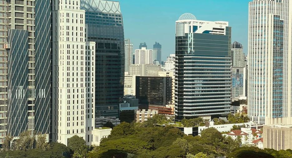 For rent and for sale 1 bed house in Pathum Wan, Bangkok