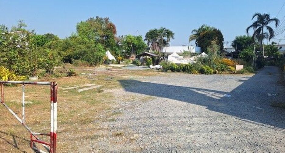 À vendre terrain à Mueang Nonthaburi, Nonthaburi