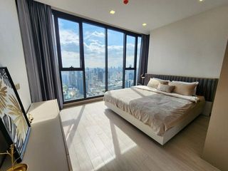 For rent 3 ベッドルーム condo in Huai Khwang, Bangkok