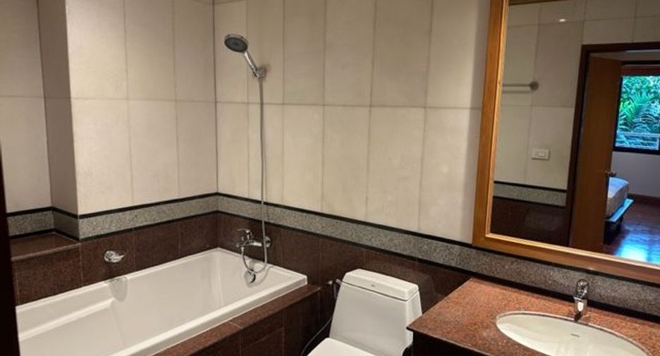 For rent 1 bed condo in Yan Nawa, Bangkok
