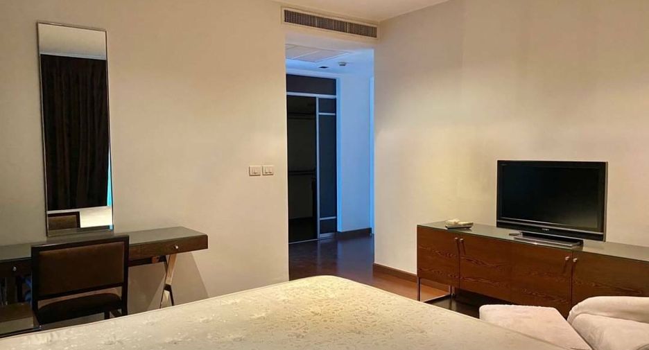 Wohnung zur Miete mit 3 Zimmer in Pathum Wan, Bangkok