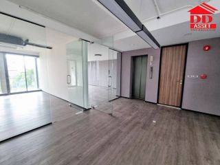 For rent そして for sale office in Suan Luang, Bangkok