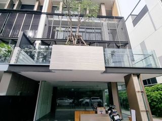 For rent and for sale office in Suan Luang, Bangkok