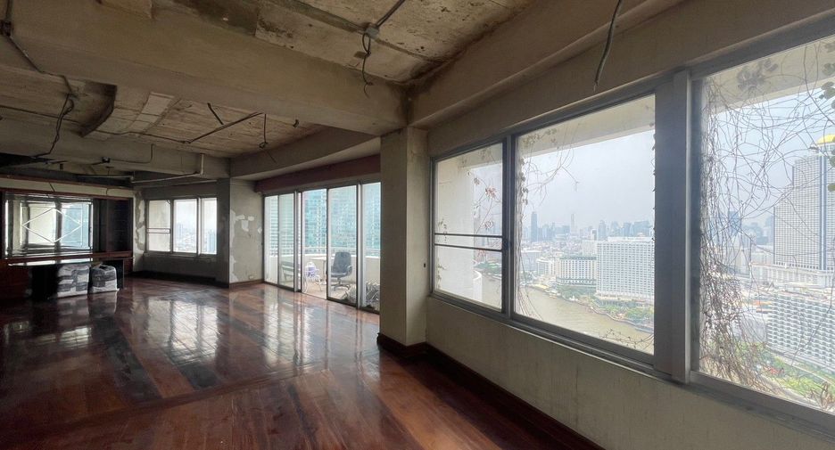 For sale 5 bedrooms condo in Khlong San, Bangkok