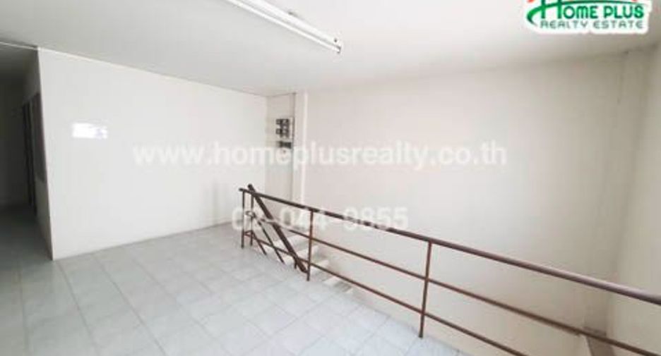 À vendre 14 chambres local commercial à Mueang Chon Buri, Chonburi