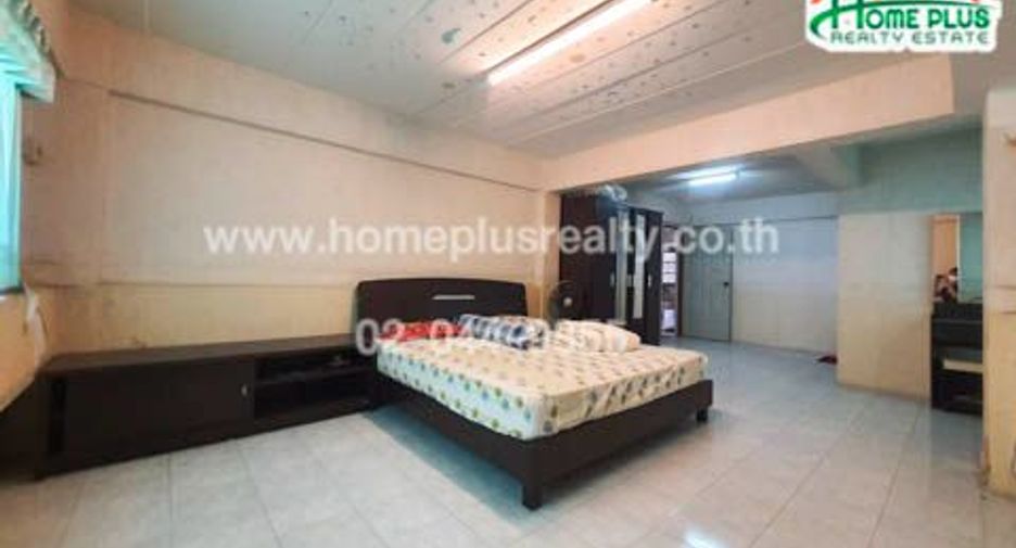 À vendre 14 chambres local commercial à Mueang Chon Buri, Chonburi