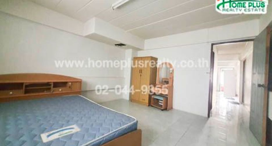 À vendre 14 chambres local commercial à Mueang Chon Buri, Chonburi