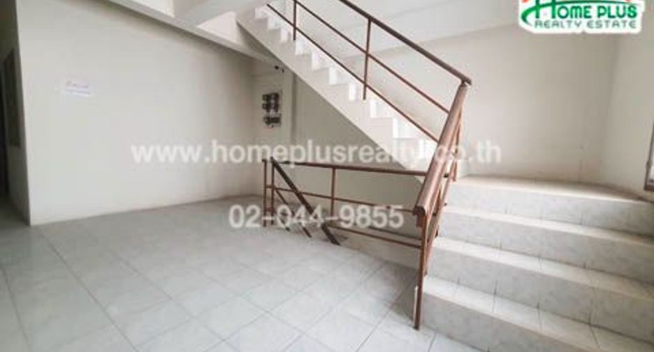 À vendre 14 chambres local commercial à Mueang Chon Buri, Chonburi