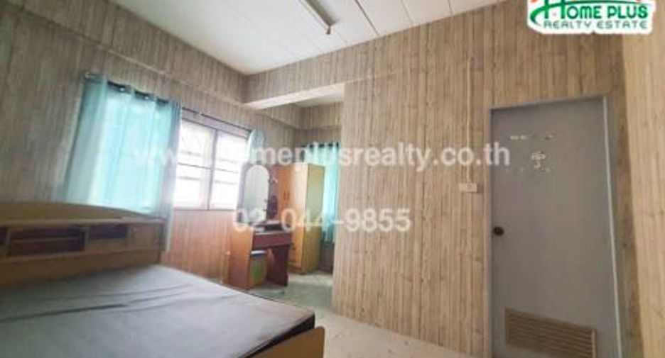 À vendre 14 chambres local commercial à Mueang Chon Buri, Chonburi