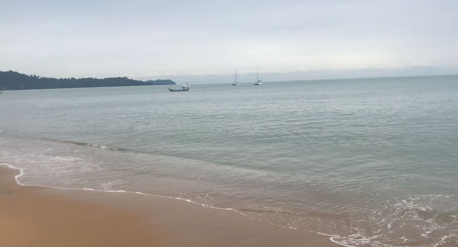 For sale 8 Beds villa in Takua Pa, Phang Nga