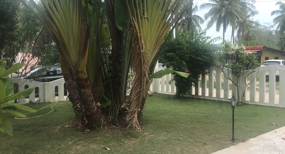 For sale 8 Beds villa in Takua Pa, Phang Nga
