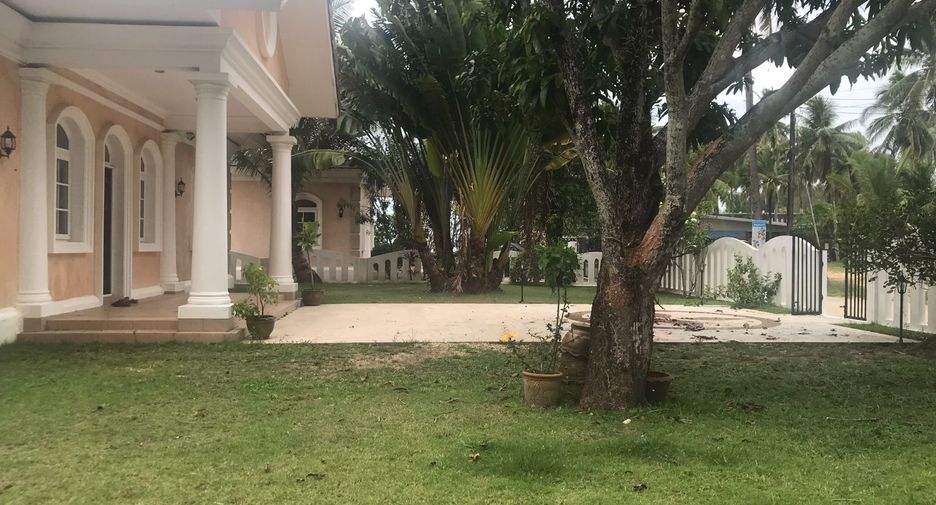 For sale 8 Beds villa in Takua Pa, Phang Nga