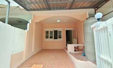 出售 2 卧室 联排别墅 在 Mueang Nonthaburi, Nonthaburi