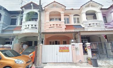 For sale 2 Beds townhouse in Mueang Nonthaburi, Nonthaburi