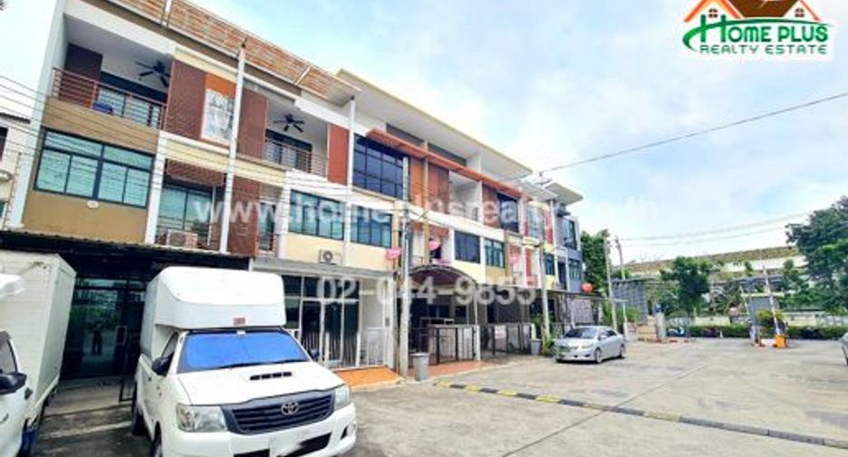 À vendre 3 chambres maison à Bang Khen, Bangkok