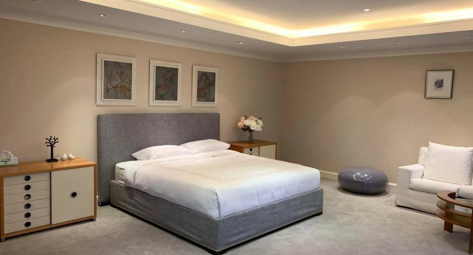 For rent 5 ベッドルーム condo in Khlong Toei, Bangkok