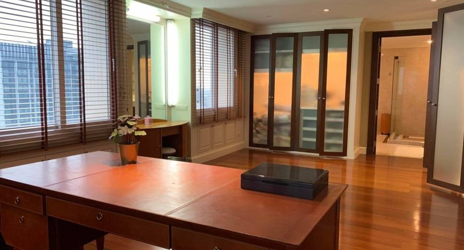 For rent 5 ベッドルーム condo in Khlong Toei, Bangkok