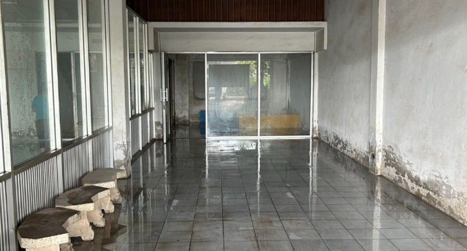 For sale 1 Beds retail Space in Klaeng, Rayong