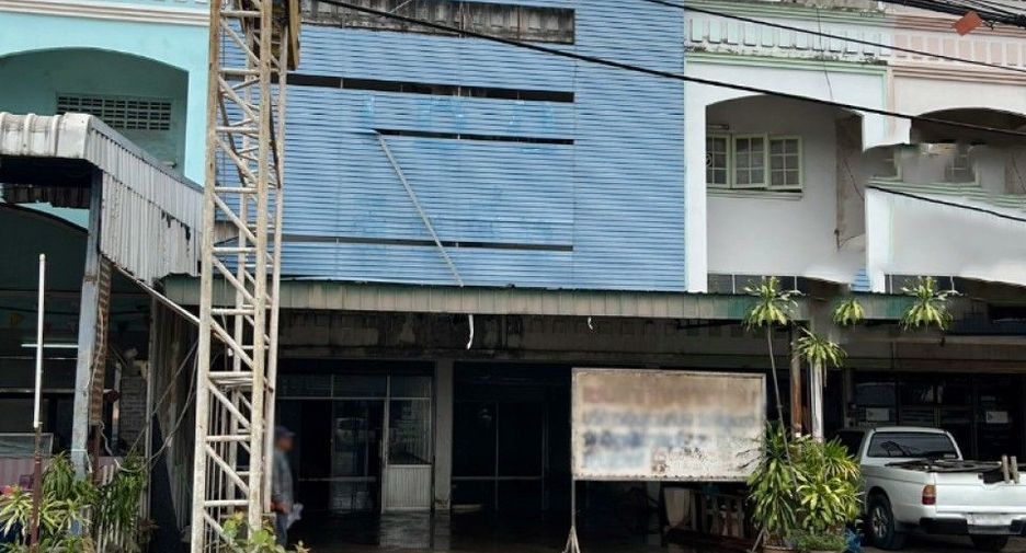 For sale 1 bed retail Space in Klaeng, Rayong