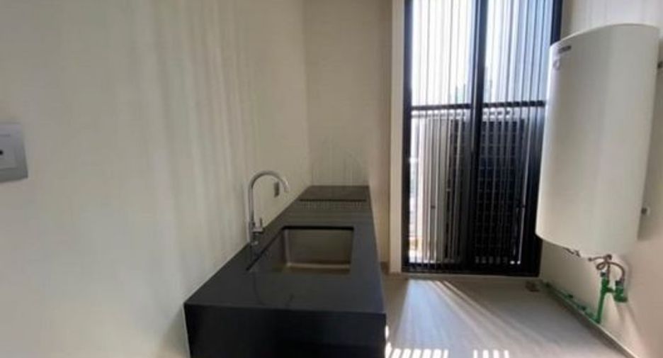 ขาย 2 ห้องนอน คอนโด ใน คลองเตย, กรุงเทพฯ