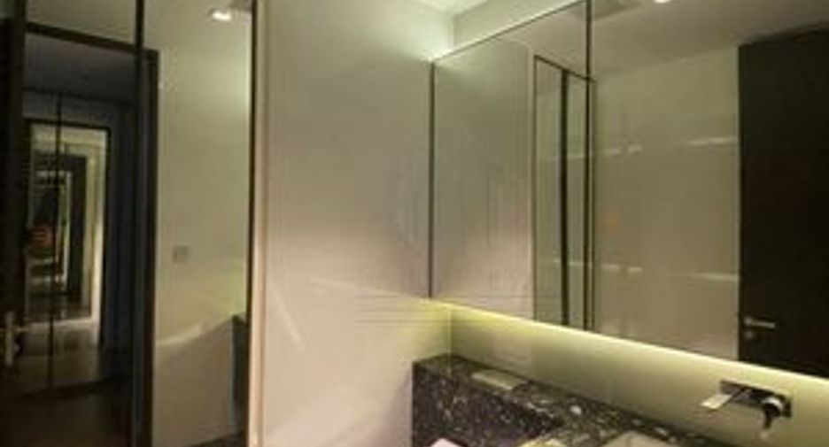 ขาย 2 ห้องนอน คอนโด ใน คลองเตย, กรุงเทพฯ