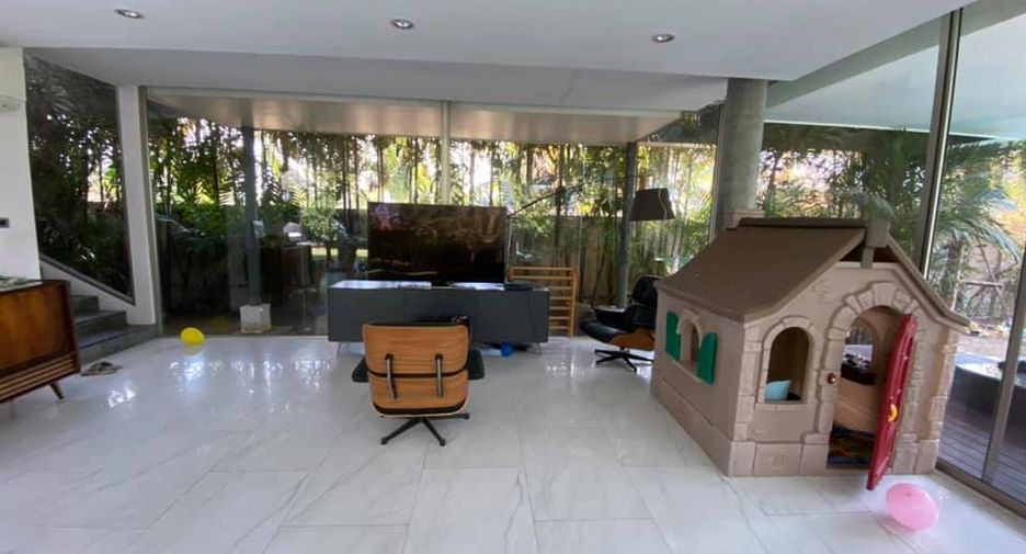 For sale 6 bedrooms villa in Bang Phli, Samut Prakan