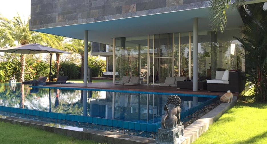For sale 6 bedrooms villa in Bang Phli, Samut Prakan