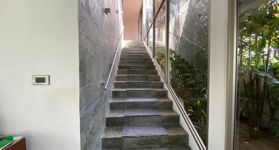 For sale 6 bedrooms villa in Bang Phli, Samut Prakan