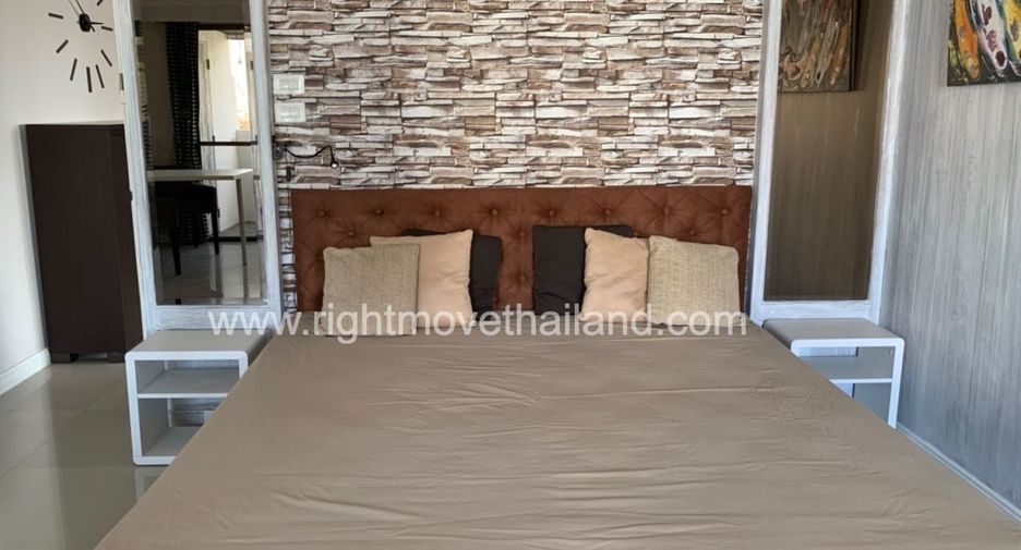 For sale 2 bedrooms condo in Watthana, Bangkok