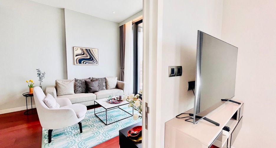 For rent 2 bedrooms condo in Watthana, Bangkok