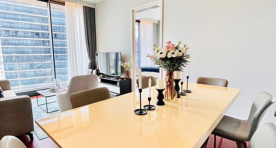 For rent 2 bedrooms condo in Watthana, Bangkok