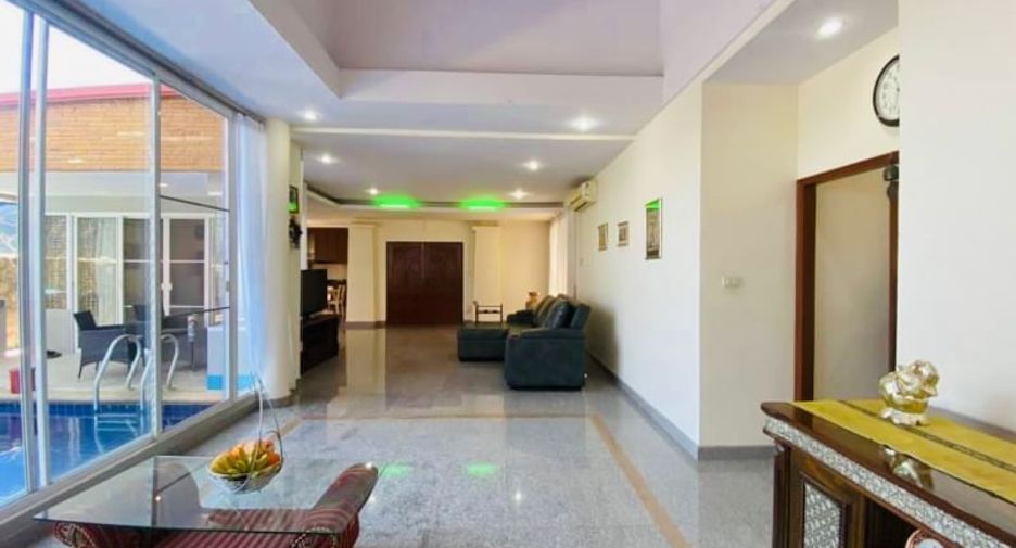 Haus zum Kauf mit 5 Zimmer in Bang Lamung, Chonburi
