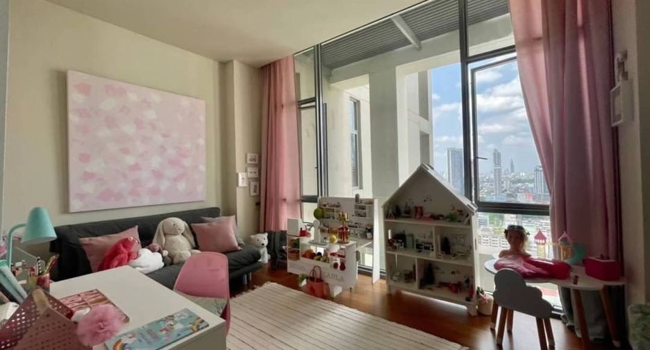 Продажа 3 спальни кондо в Сатхон, Бангкок