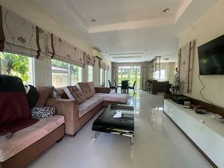 À louer 3 chambres maison à Si Racha, Chonburi