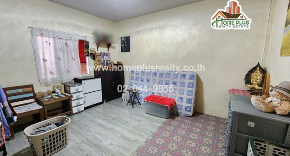 For sale 2 bedrooms townhouse in Nakhon Chai Si, Nakhon Pathom