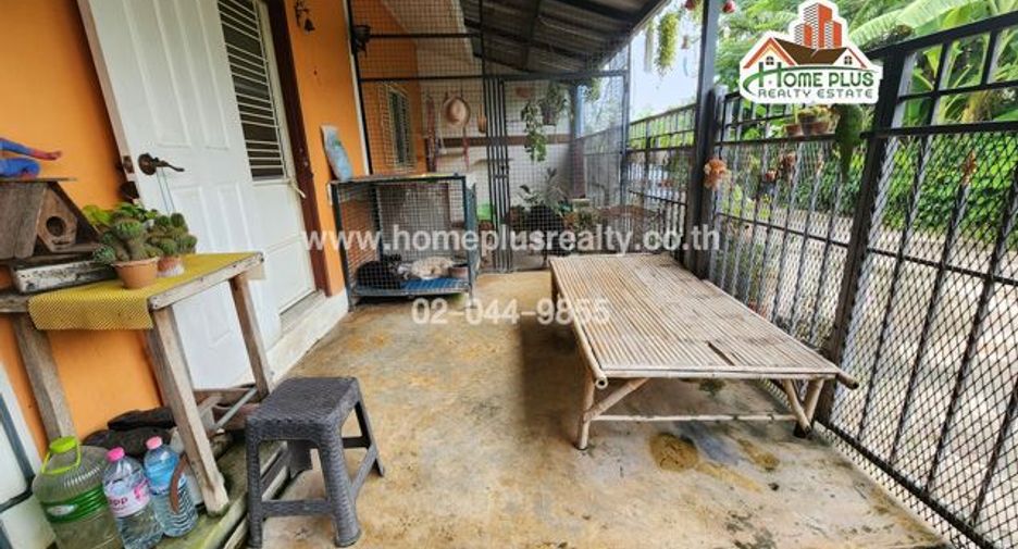 For sale 2 bedrooms townhouse in Nakhon Chai Si, Nakhon Pathom