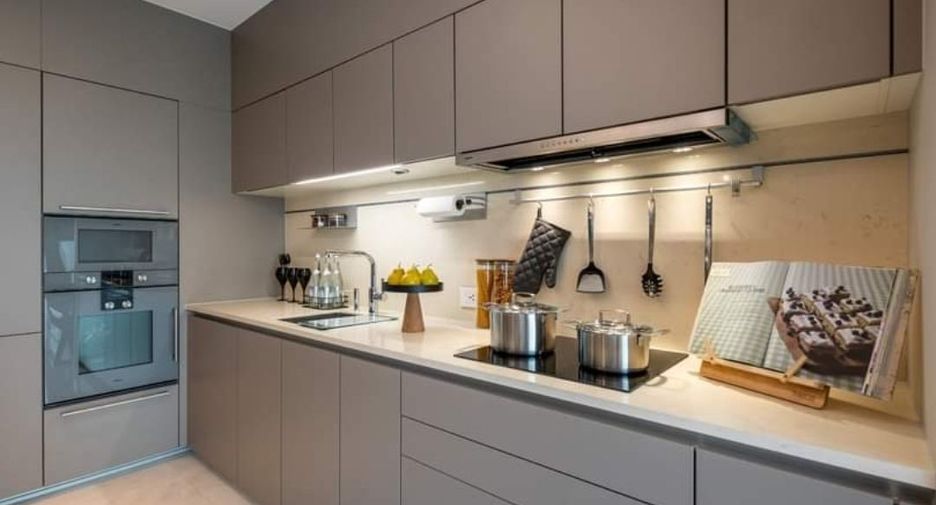 For rent 1 bed condo in Pathum Wan, Bangkok