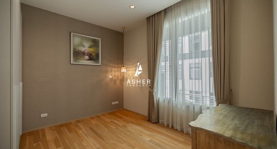 Wohnung zur Miete mit 3 Zimmer in Khlong Toei, Bangkok