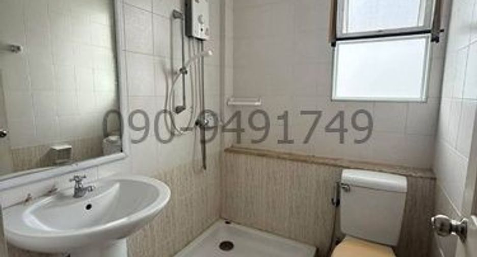 For rent 3 bedrooms house in Bang Kapi, Bangkok