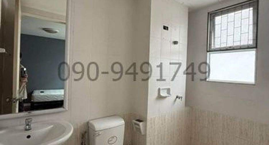 For rent 3 bedrooms house in Bang Kapi, Bangkok