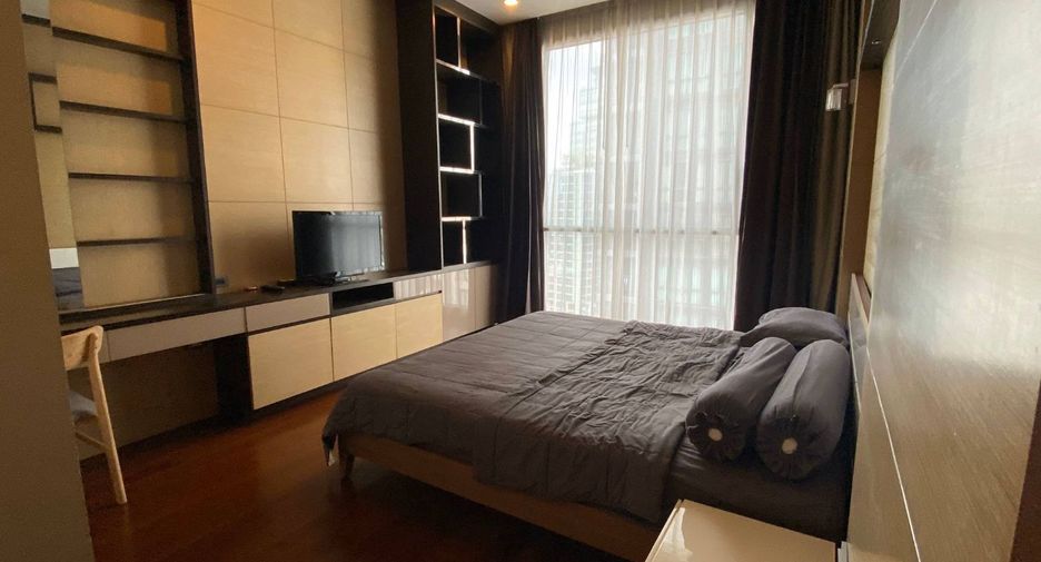 For rent 2 bedrooms condo in Watthana, Bangkok