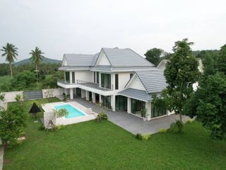 For sale 3 bed villa in Bang Saray, Pattaya