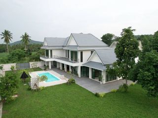 À vendre 3 chambres villa à Bang Saray, Pattaya