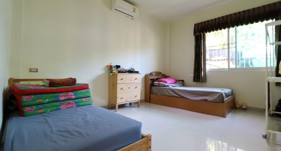 For sale 5 Beds house in Nong Wua So, Udon Thani
