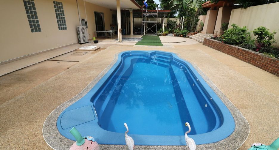 For sale 5 bed house in Nong Wua So, Udon Thani